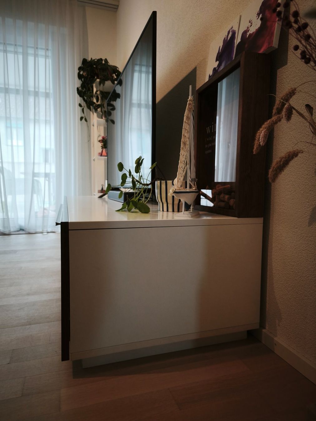 Mobili TV: Lowboard / TV - Möbel In Nussbaum Optik – Usato da Bülach venduto da verasara 2