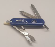 2 Victorinox Sackmesser der Firma SC-T und AMAG