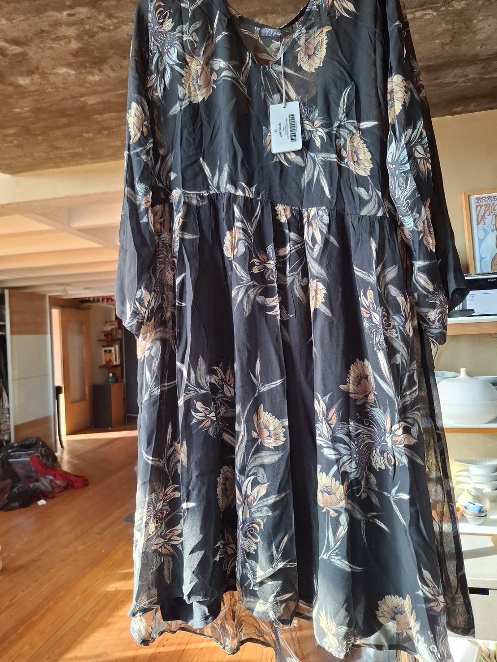 Vestiti: robe – Nuovo e nell'imballaggio originale da Grandevent venduto da mik_52f8