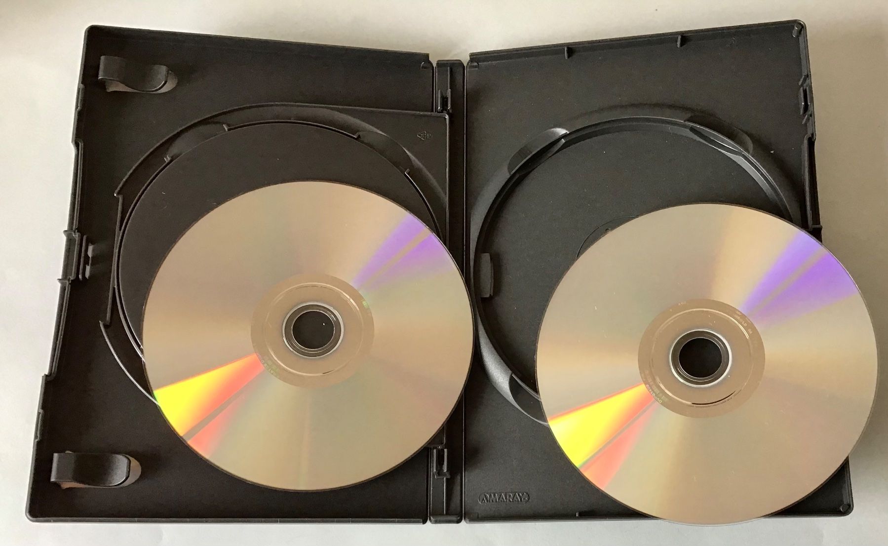 Tutti i DVDs: Piraten der Karibik, Teil 1 und 2 – Usato da Bubendorf venduto da Alpenheidi 4