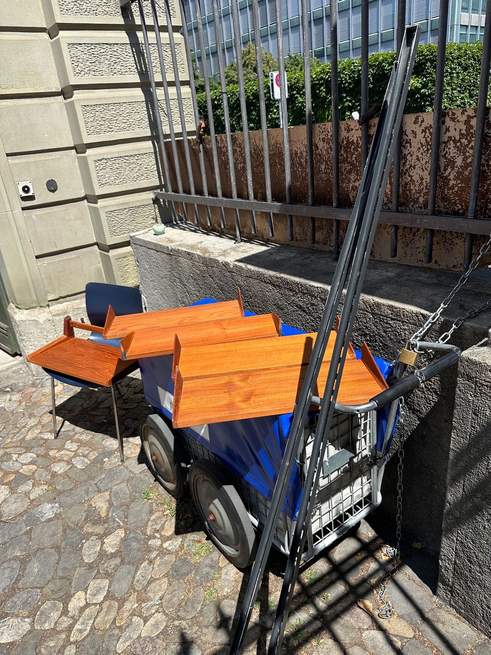 Regale: Vintage Teakholz Gestell Teakregal – Gebraucht aus Zürich von atlantis77