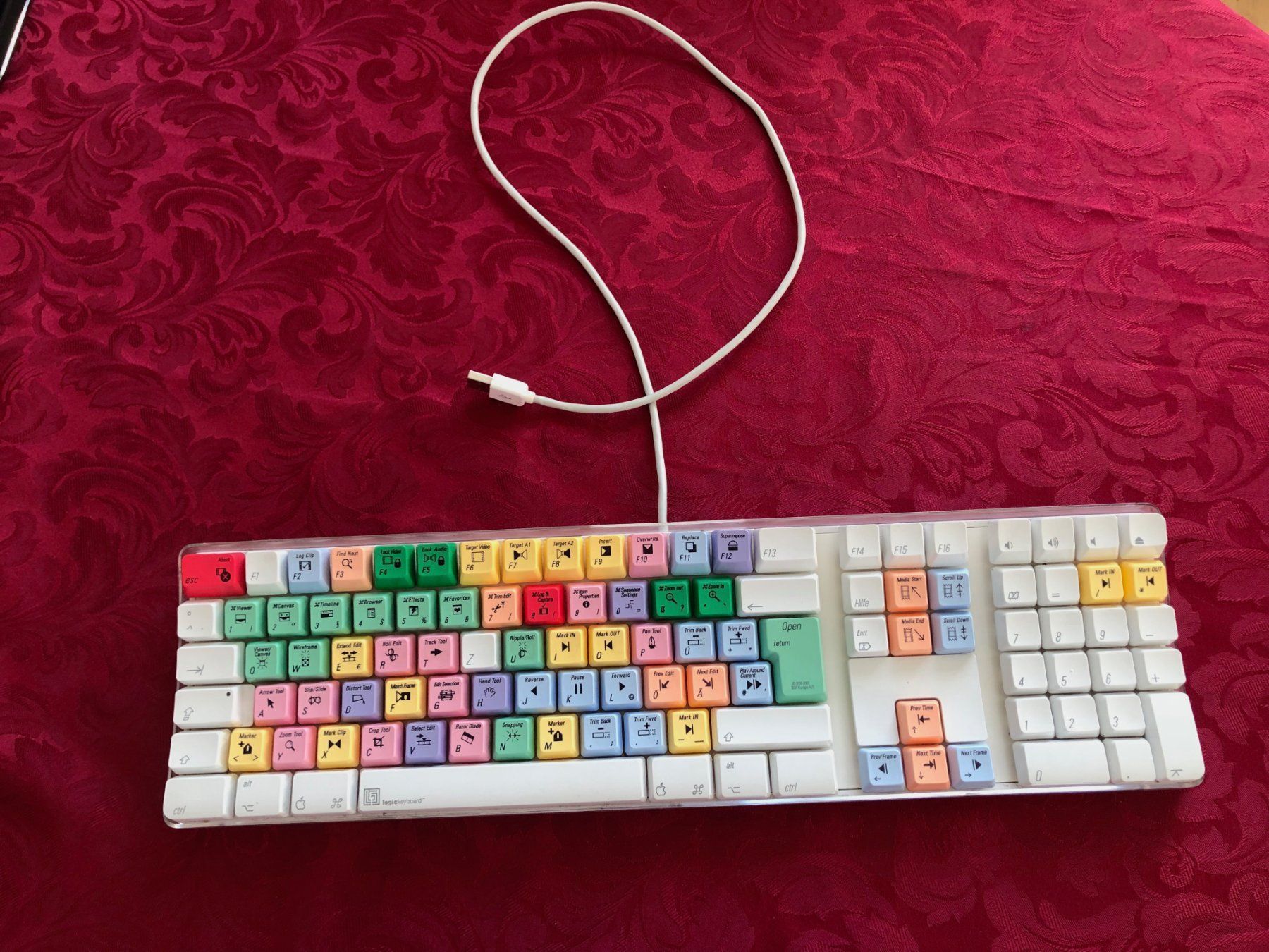 Apple Tastaturen: Apple A1048 Logic Keyboard Final Cut Pro Colored – Gebraucht aus St. Margarethen TG von Mac-PC