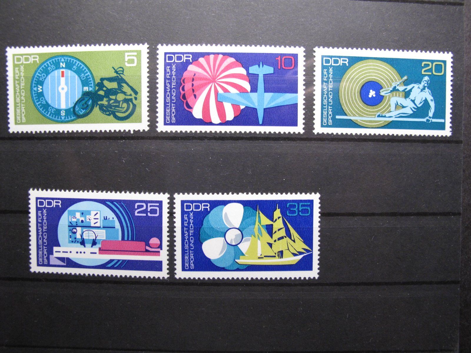 Tutti i francobolli: DDR 1972 Sport & Technik ** – Usato da Wil SG venduto da fva01