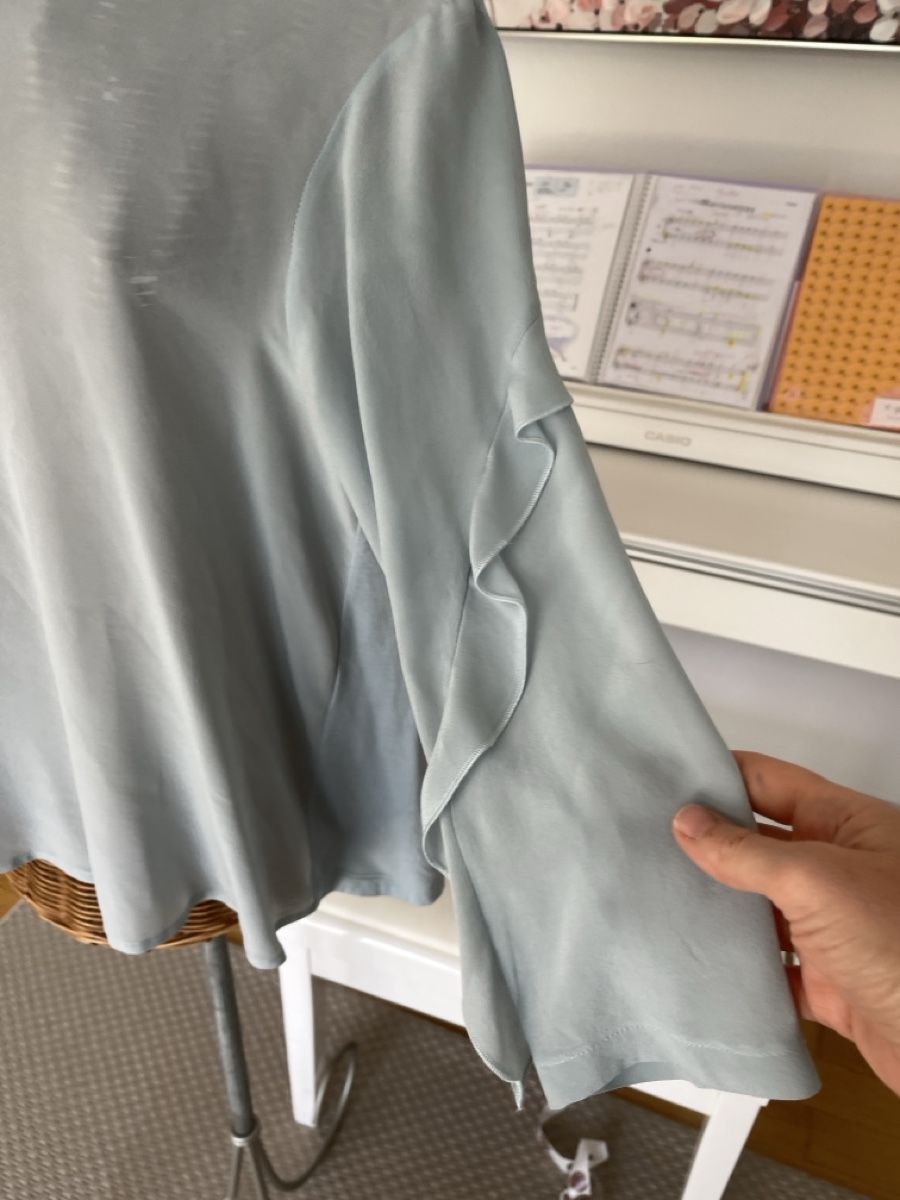 Chemisiers: Bluse Max&Co hellblau mit Volants, ca. 40 – D'occasion à Solothurn par Bobesch08 1