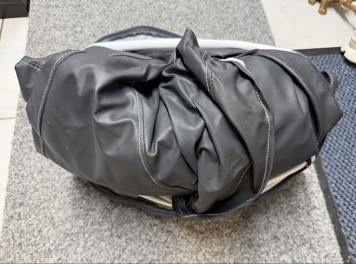 Coperture: Abdeckung für 2CV  – Usato da Beromünster venduto da Ctempo 2