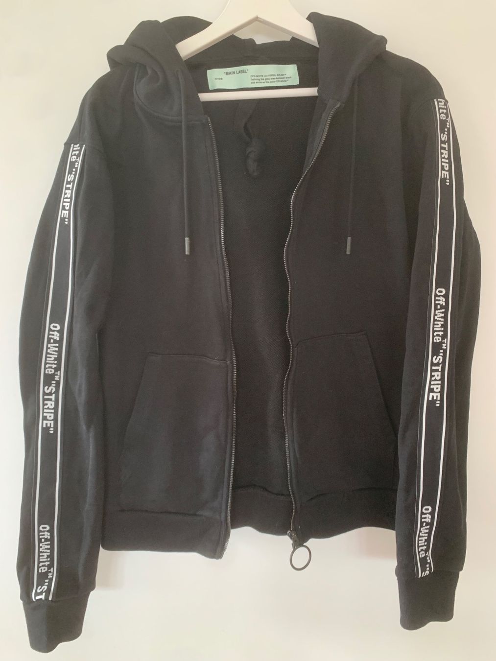 Off-White Maglioni & Felpe: Off-White Hoodie Stripe Zip – Usato da Thalwil venduto da cartm