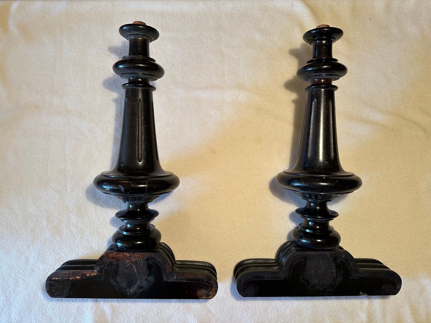 Strumenti musicali: 2 pieds de piano Blüthner anciens – Usato da Ste-Croix venduto da BuffetSC