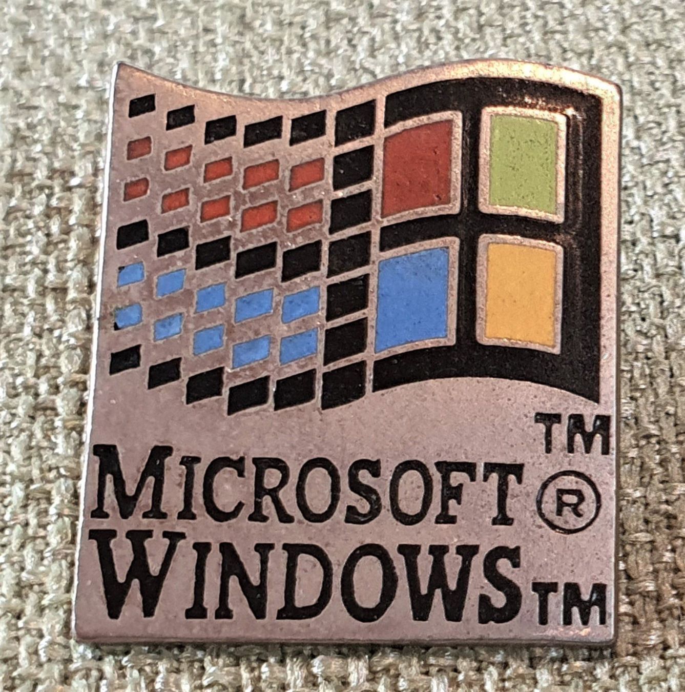 Placchette & Badge: E435 - Alter Pin - Microsoft Windows – Usato da Reinach BL venduto da Boston-Verkauf