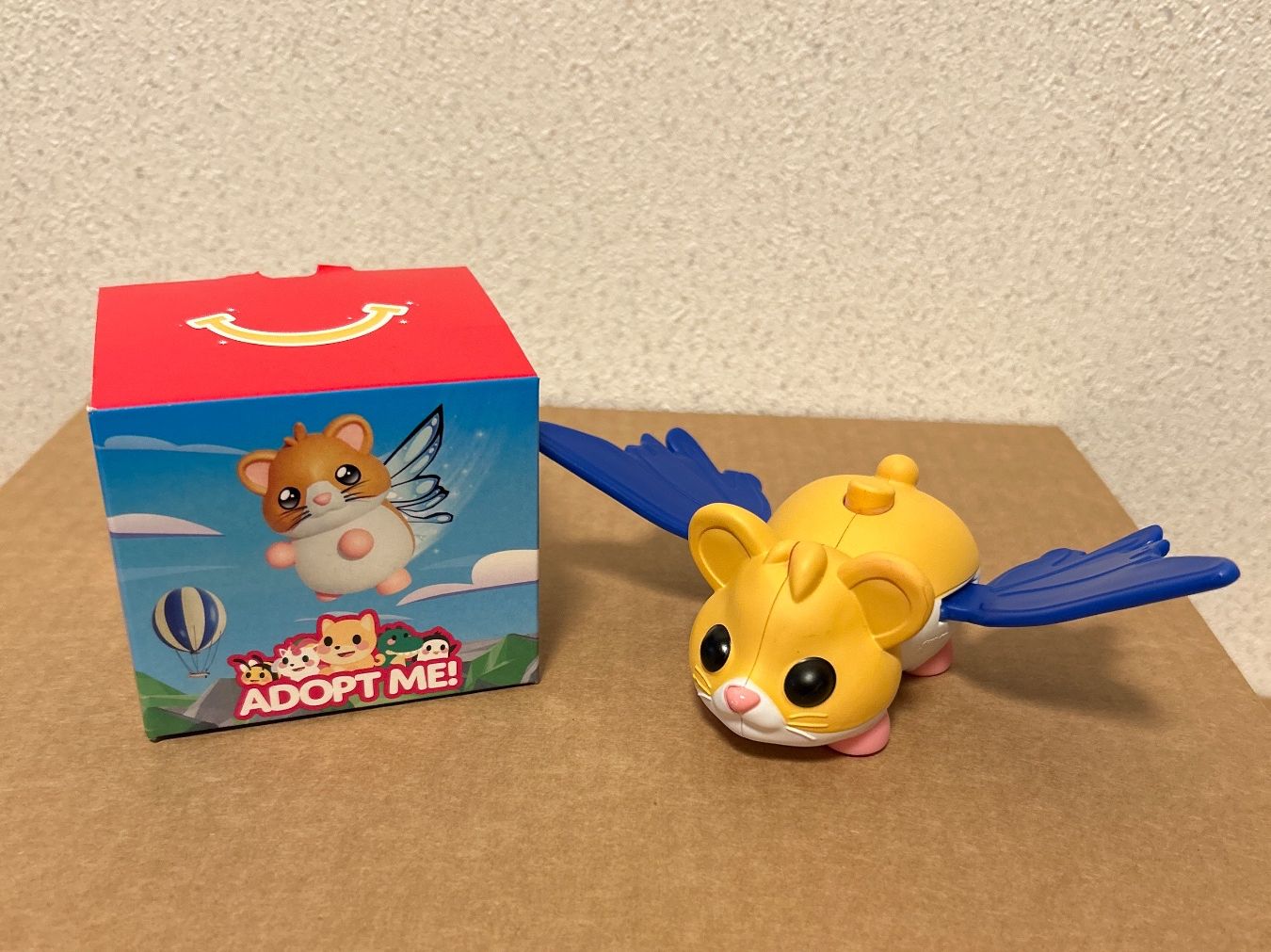 Mc Donald's Giocattoli: McDonald's 2025 Adopt Me! Hamster – Nuovo e nell'imballaggio originale da Weissbad venduto da Einer_von_Vielen