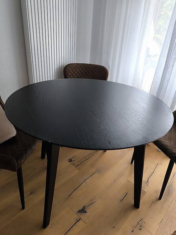 Tische: Tisch rund 105cm Durchmesser  – Gebraucht aus Pieterlen von Bekalm