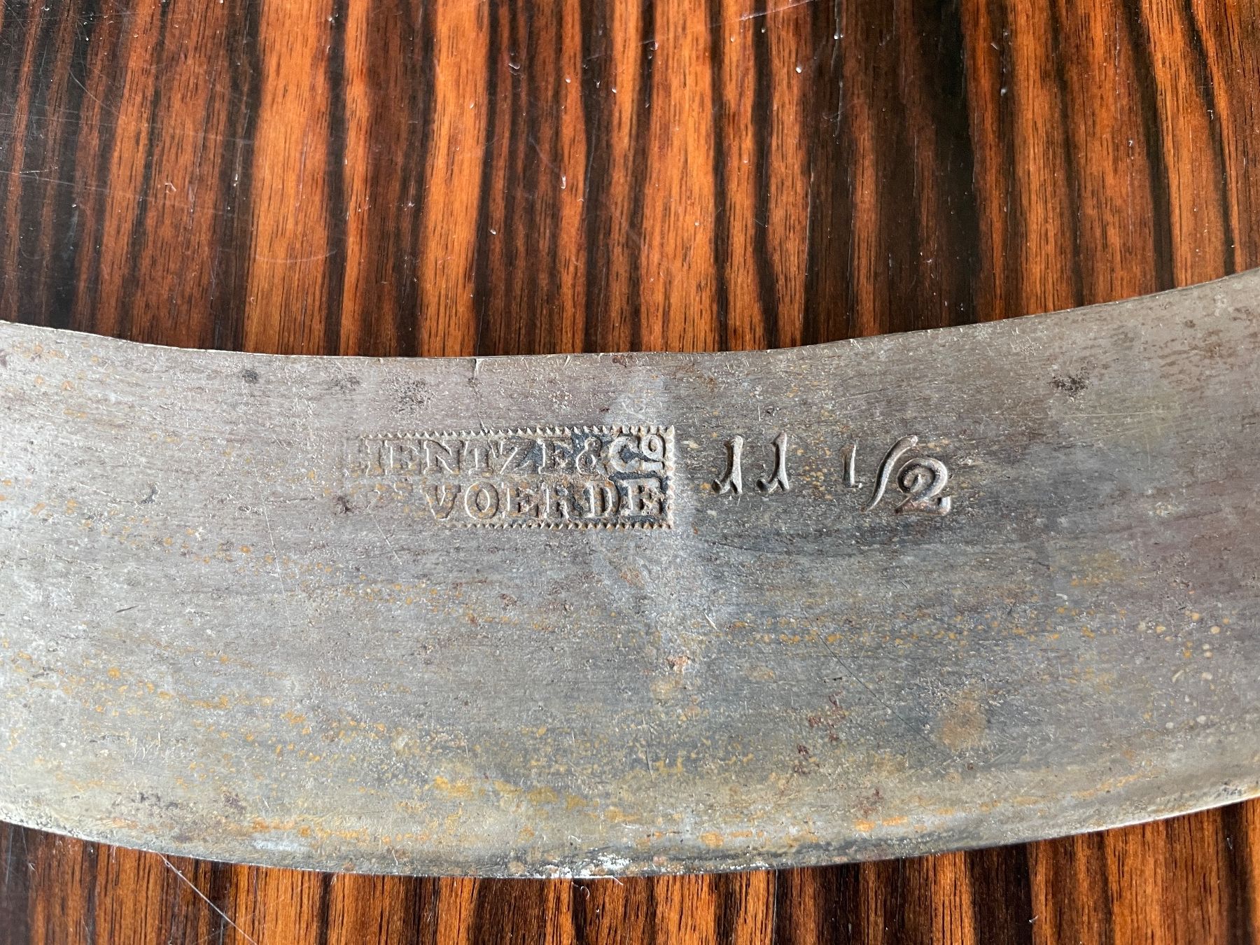 Elettrodomestici da cucina: Antikes Wiegemesser "Mezzaluna" – Usato da Zürich venduto da Grandpas 1