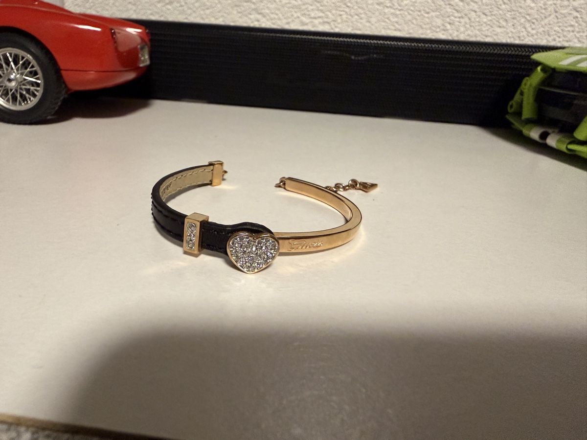 Guess Bracelets: Armband – D'occasion à Niederdorf par noe_7fnn