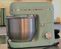 Küchenmaschine SKM 600 Silvercrest: Kneten - Rühren - Mixen