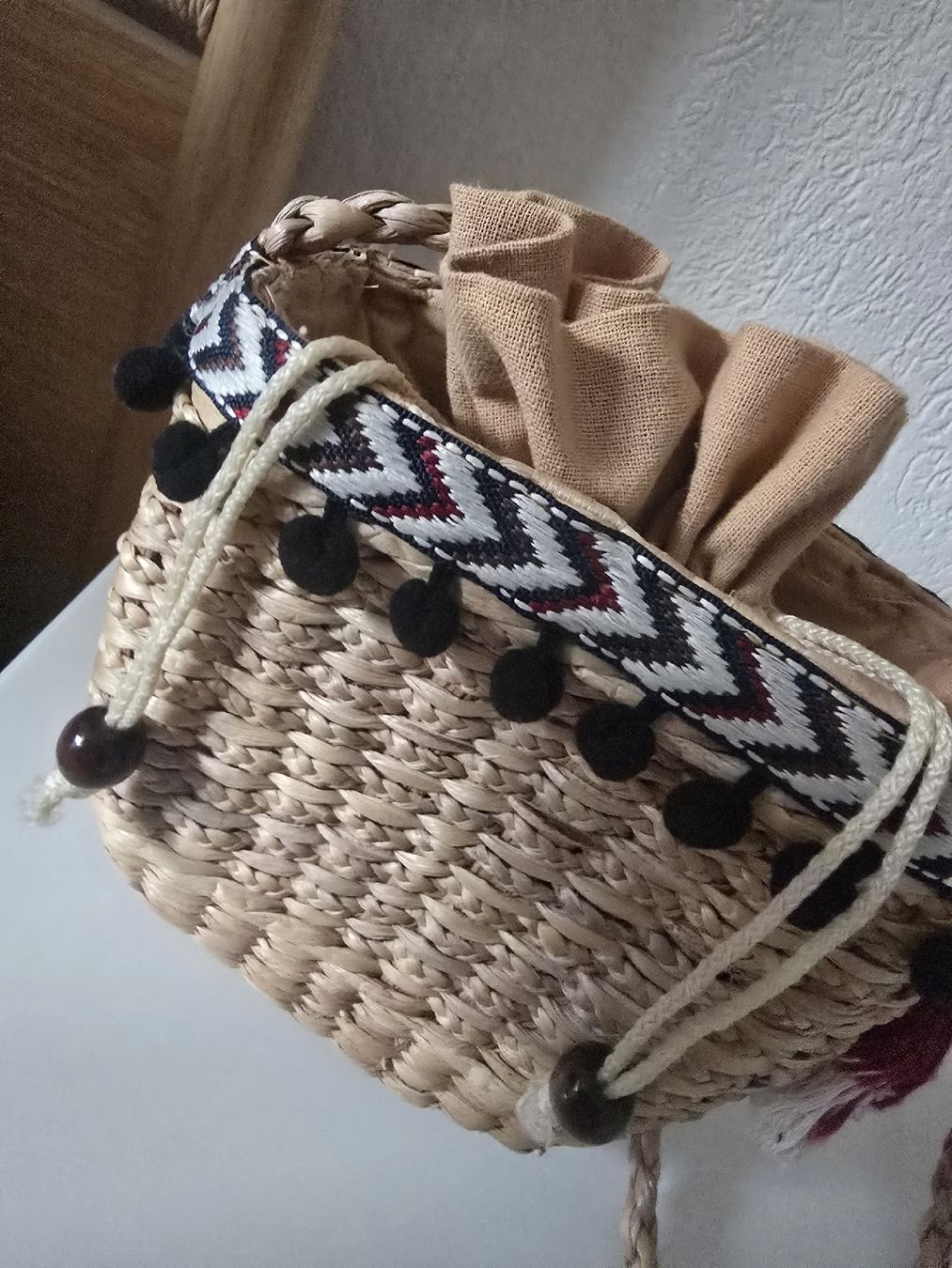 Taschen für Damen: Tasche Stroh mit Bommeln und Quasten – Gebraucht aus Thalwil von Nikkita2 1