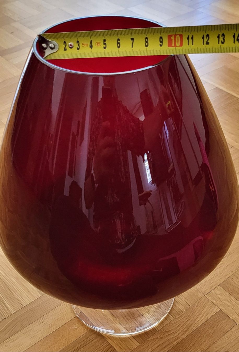 Bicchieri: Riesiger roter Glas-Cognacschwenker – Usato da Adlikon b.Regensdf venduto da YvZi 2