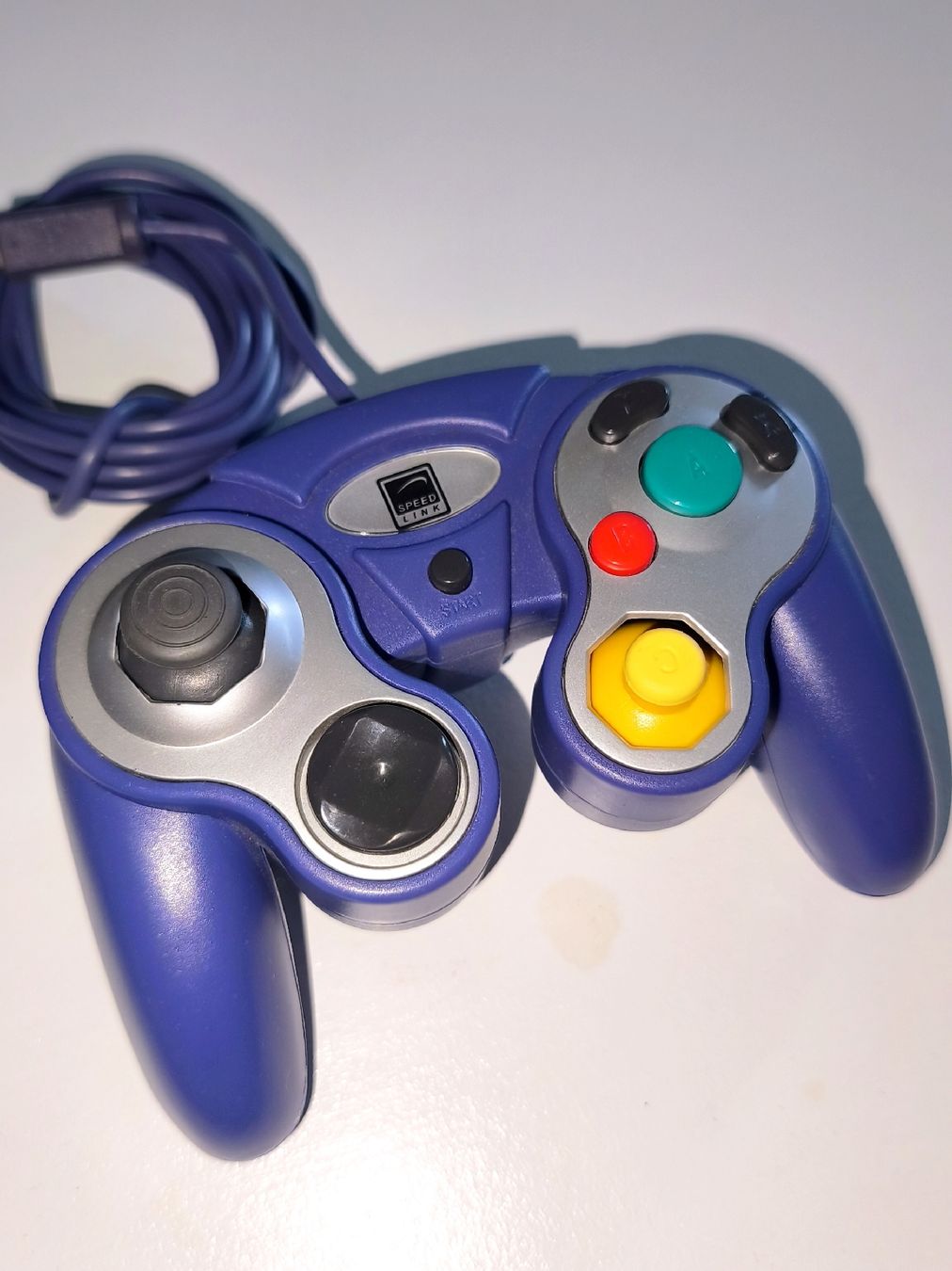 Nintendo Controller: Controller GameCube blu – Usato da Sevelen venduto da dun_vs7w 1