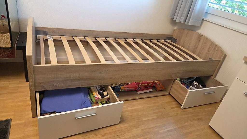 Letti: Einzelbett 90*200 – Usato da Untersiggenthal venduto da saharj 2