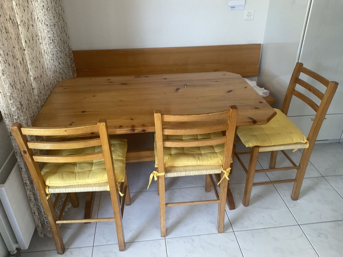 Tischset: Küchentisch mit 4 Stühlen – Gebraucht aus Rombach von roggos 1