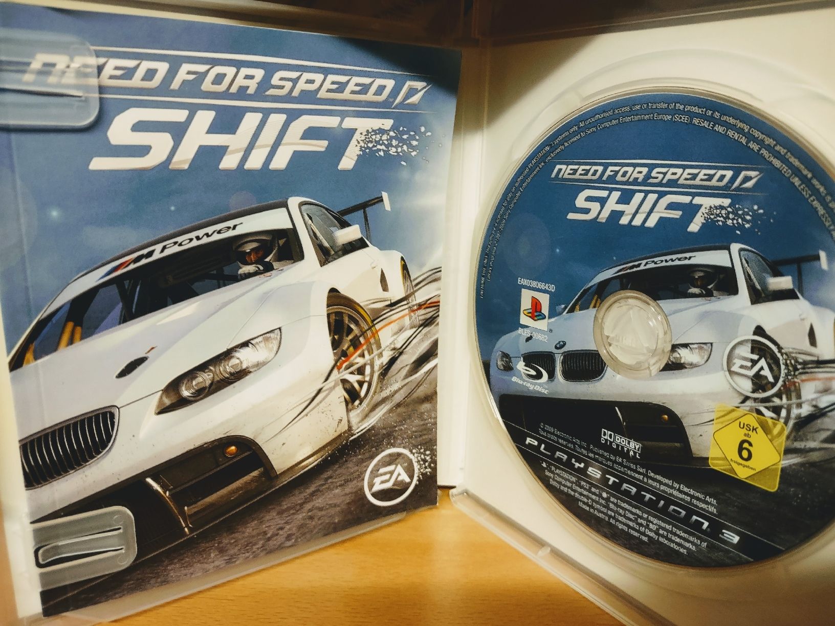 Sony Giochi: Need for Speed Shift PS3 - Course et Adrénaline  – Usato da fribourg venduto da GameSpot 2