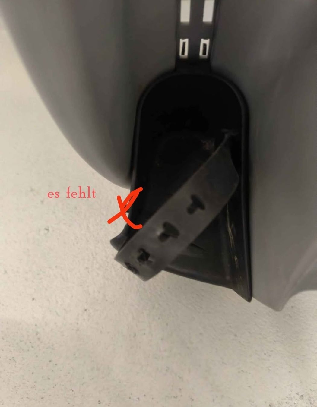 Velos: Hamax Fahrrad-Sitz mit Helm – Gebraucht aus Oensingen von mamma86 6