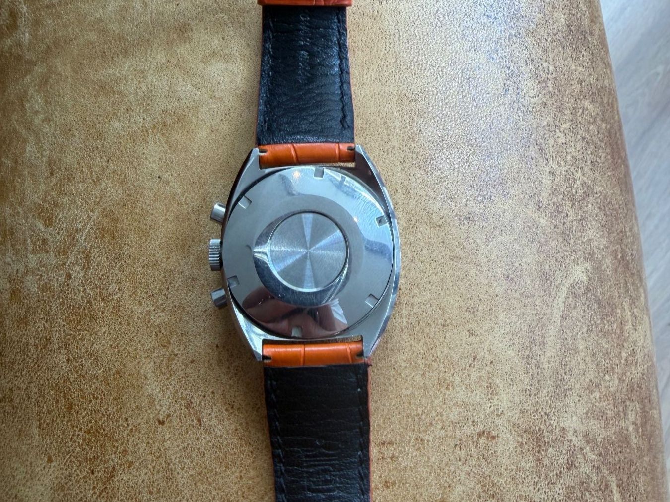 Lemania Uhren: Chronographe Lemania vintage 1970 – Gebraucht aus La Chaux-de-Fonds von JUVAL_Horlogerie 4