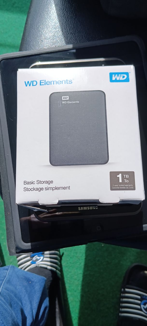 Western Digital Harddisks: 2x WD externe Festplatte – Gebraucht aus Oberwil BL von sar_wpw8 2