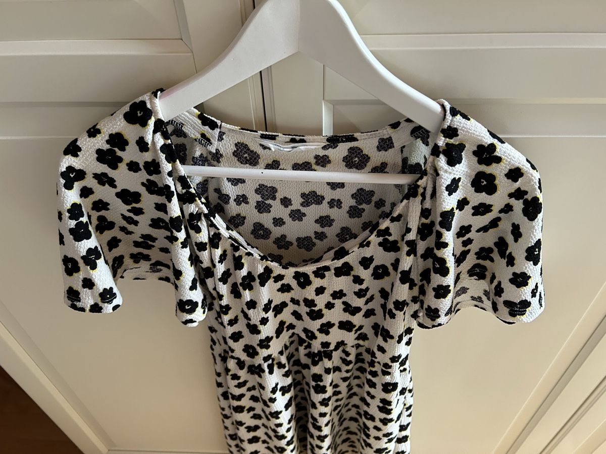 Primark Robes: Mit Blumenprint: Kleid PRIMARK, off white, Grösse 40 – Neuf (Voir description) à Diessenhofen par Bmaurice