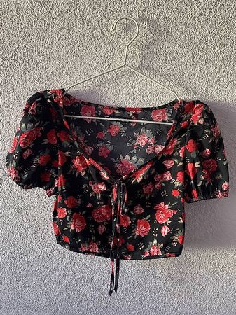 Blümchen Oberteil Schwarz Rot