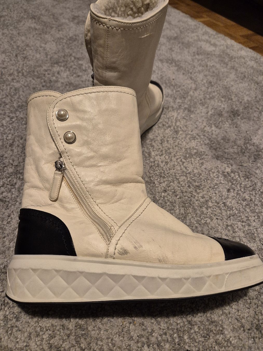Chanel Scarpe da donna: Chanel Boots Gr 39 – Usato da St. Gallen venduto da eli_c2kr 5