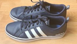Schöne Adidas Sneakers, Gr.39,5 blau Top Zustand Schuhe
