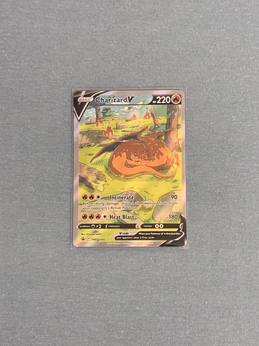 Pokémon Sammelbilder & Trading cards: Pokemon Charizard V Premium Collection  – Gebraucht aus Bergdietikon von GTC75