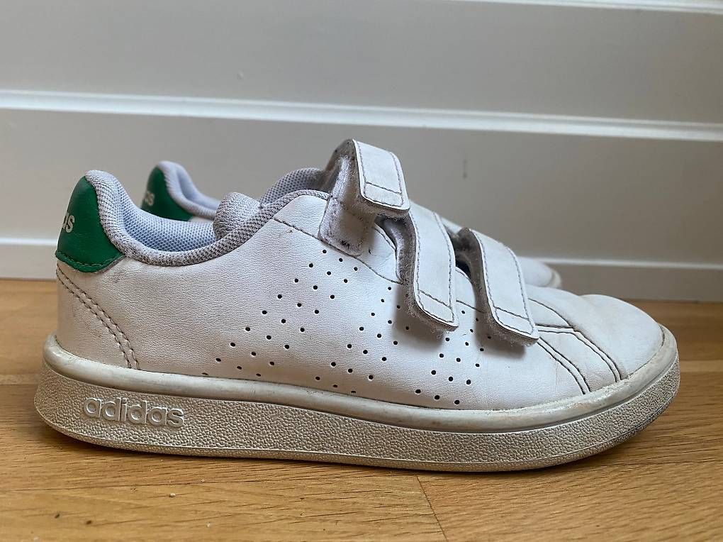 Adidas Schuhe für Jungen: Adidas Stan Smith 30 – Gebraucht aus Zürich von Lauraflor