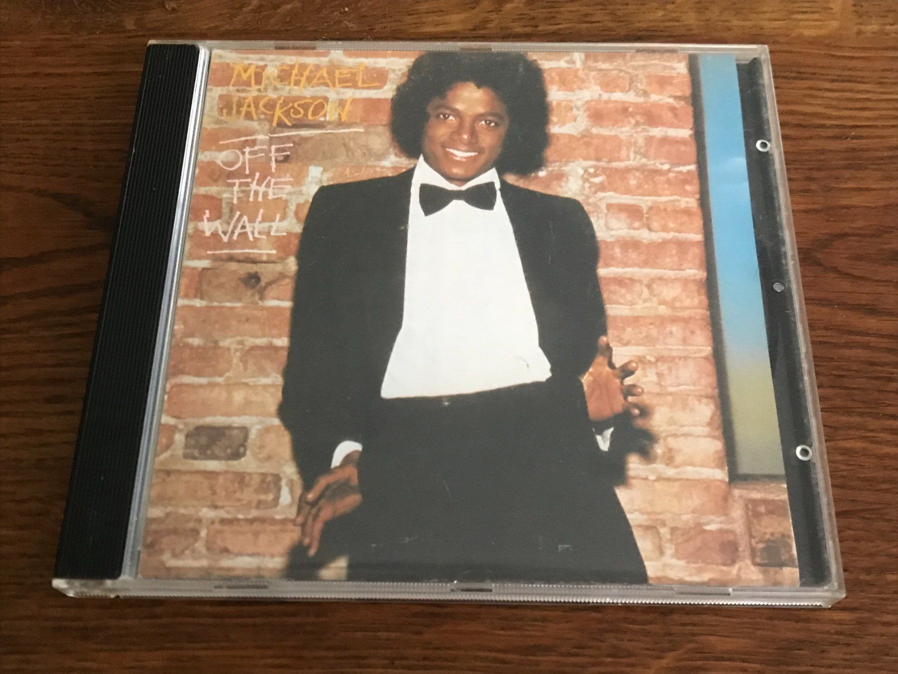CDs: MICHAEL JACKSON - Off the Wall - CD – D'occasion à Buchs AG par Archie