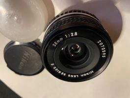 Nikon series E f2.8 28mm Objektiv