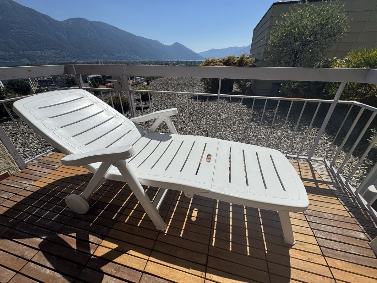 Chaises longues: Sonnenliege weiss – D'occasion à Farnern par allthingspreloved 2