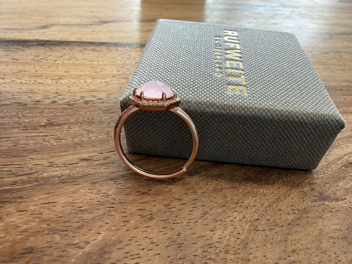 Anelli: Neuwertiger Ring von Rufweite, grössenverstellbar – Nuovo e nell'imballaggio originale da Jona venduto da ddr34 1
