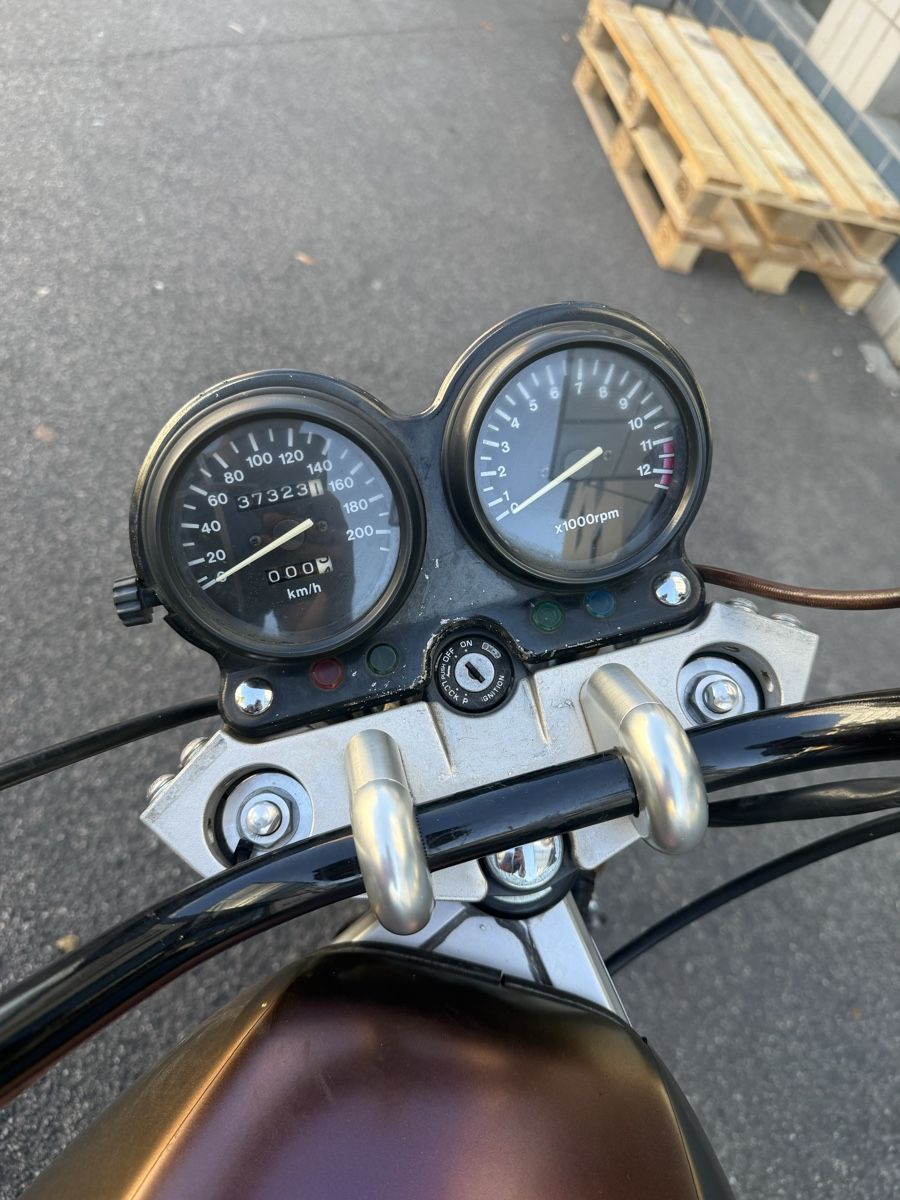 Strada: Suzuki GS500 E – Usato da Basel venduto da BaSeL1893CiTy 3