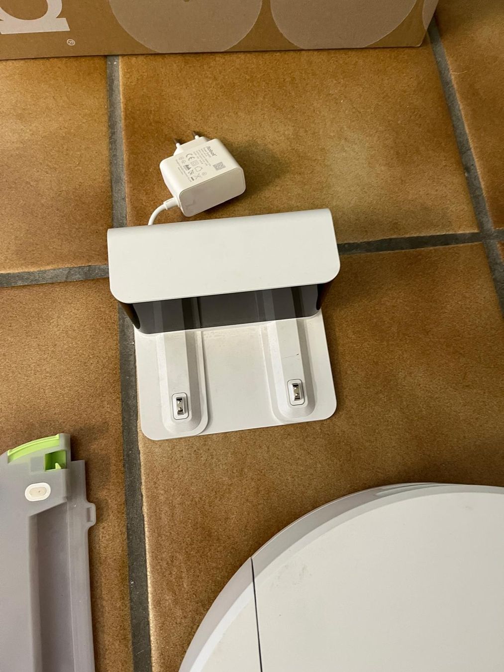Irobot Aspirapolveri & Accessori: Roomba 205 DustCompactor – Usato da Selzach venduto da M.Betti68 5