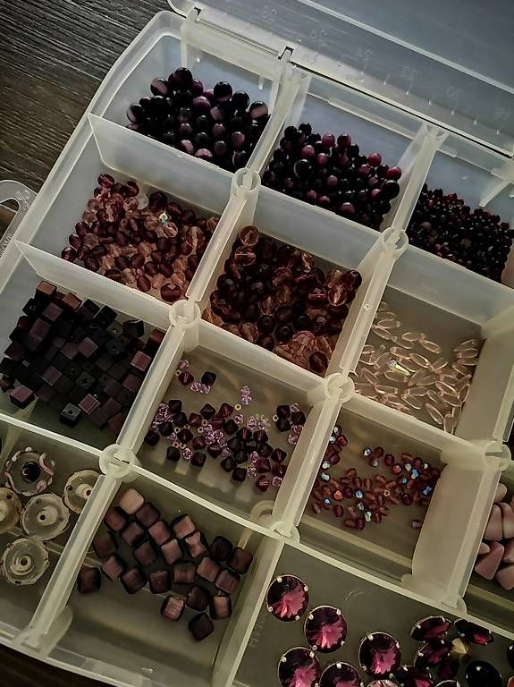 Perle (finte): Perlen Box Violett – Usato da Rothenburg venduto da Priska_70 3