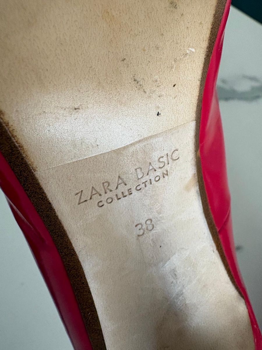 Zara Scarpe da donna: Schöne rote Zara Pumps Grösse 38 – Usato da Triesen venduto da ValDeMer85 2