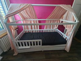 Kinderbett mit Vorhängen und Schubladen 205x96x30 weiss