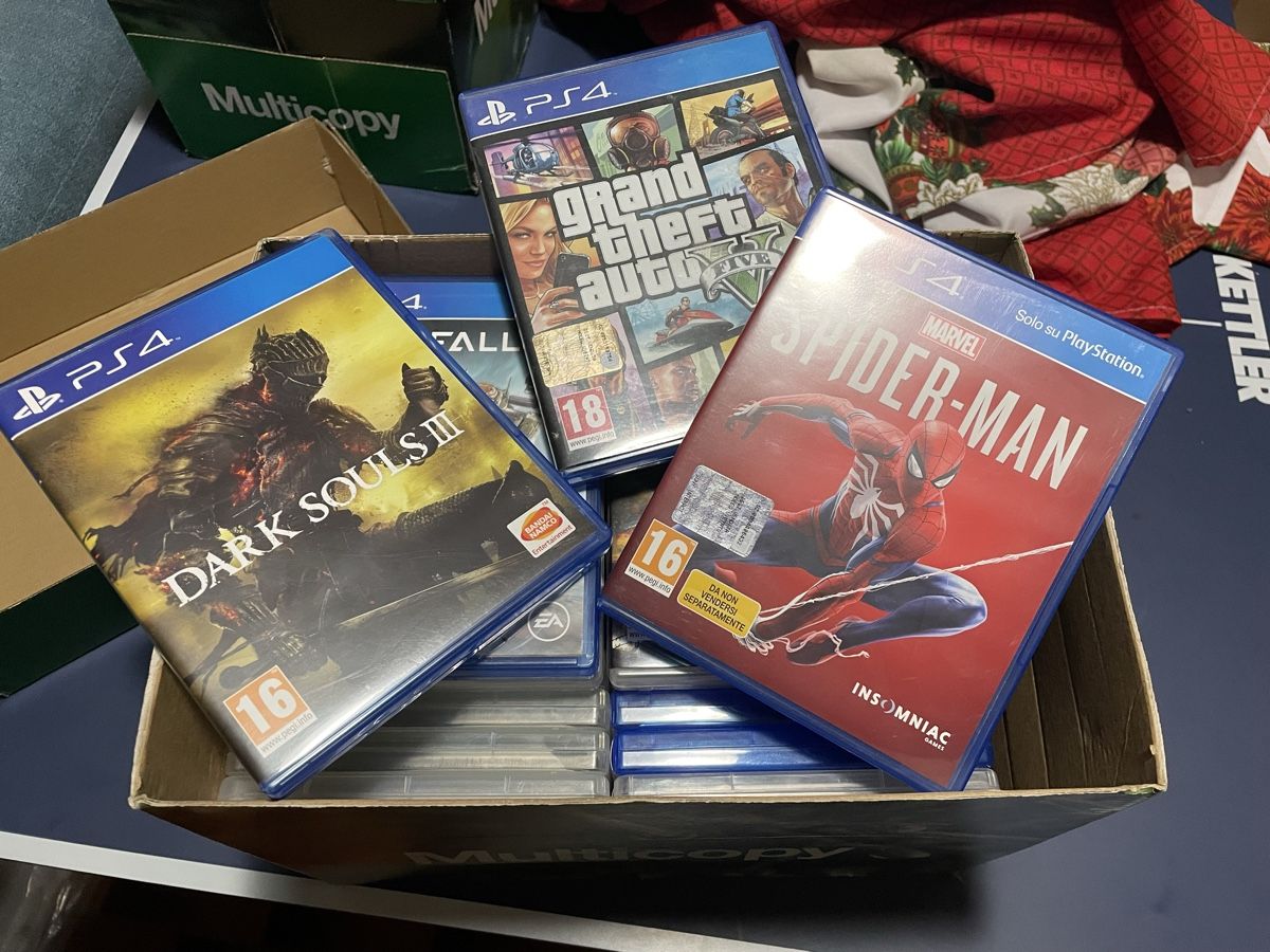 Giochi: Lotto da 36 giochi usati per ps4 e ps3 – Usato da Morbio Inferiore venduto da msc_2jqc