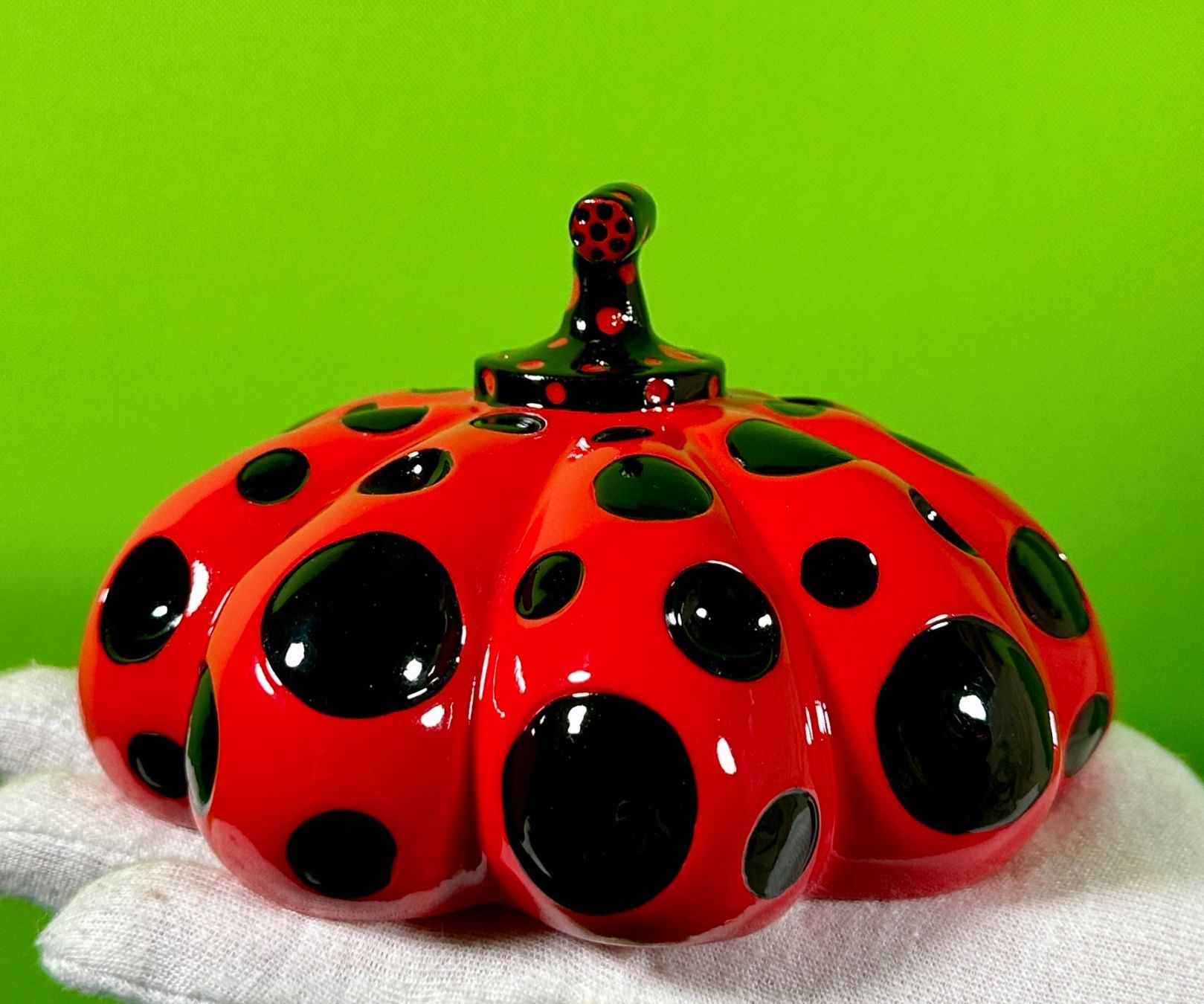 Sculture & Statue: Yayoi Kusama Naoshima Pumpkin Figur – Usato da Horgen venduto da eli_9xdn