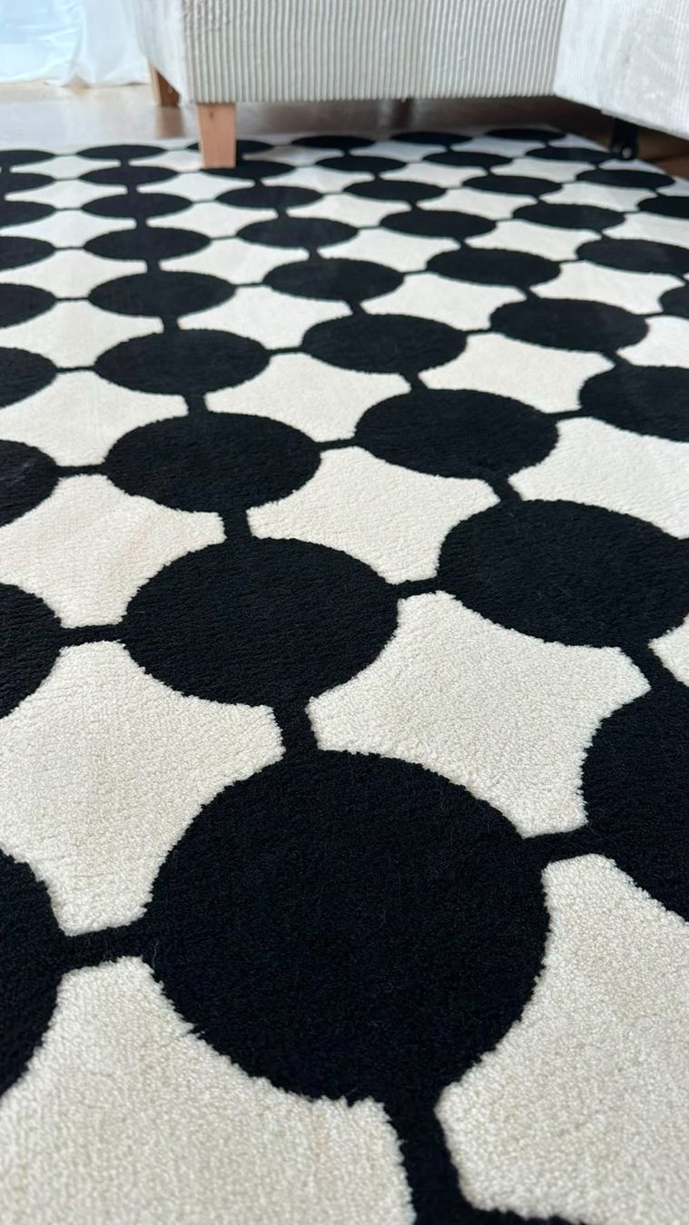 Teppiche: Teppich – Gebraucht aus Rotkreuz von heeyy 2