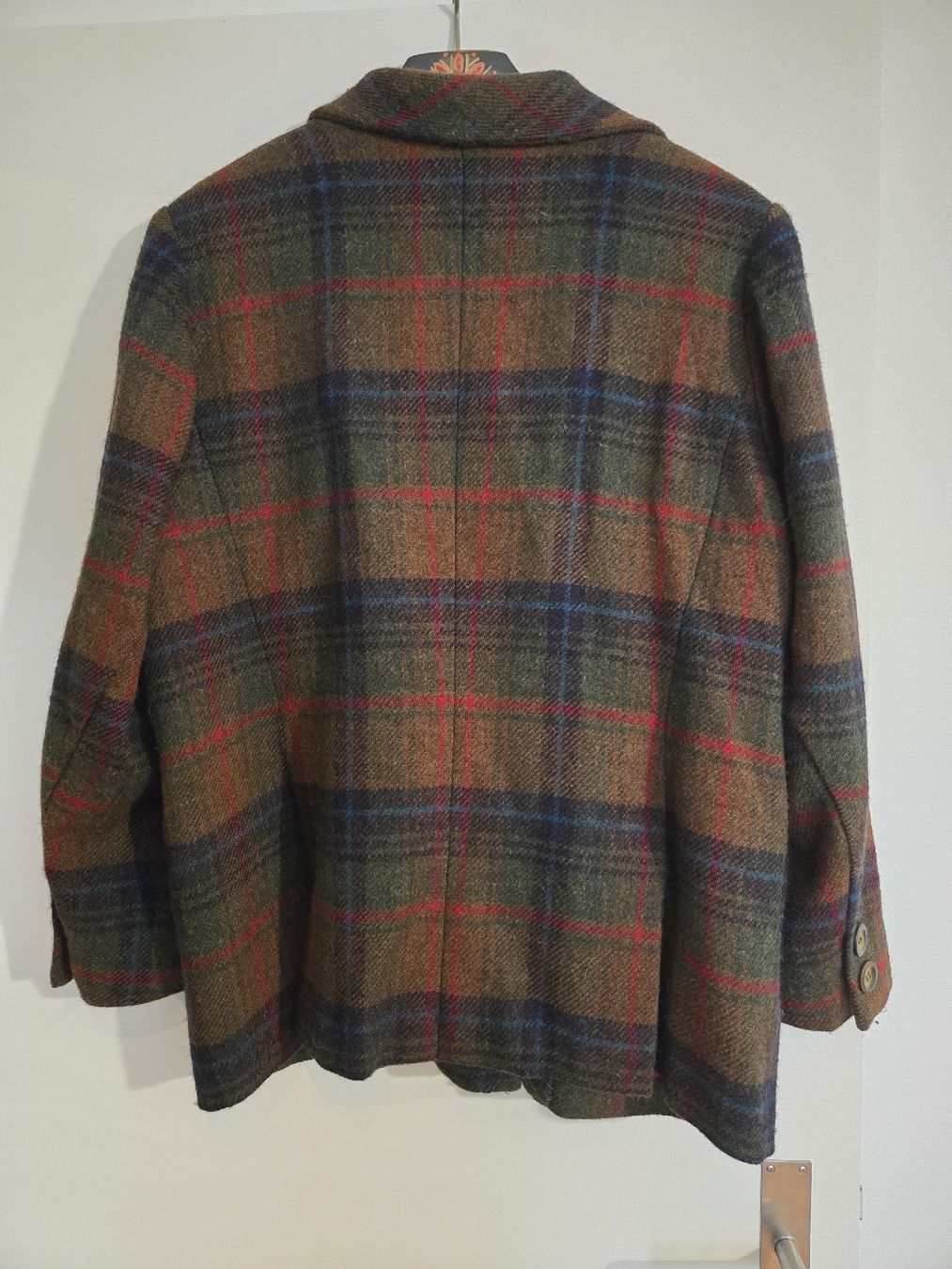 Jacken: Klassischer Tweed-Blazer, Herbst Look, Grösse 44 – Gebraucht aus Dübendorf von Timulka 3