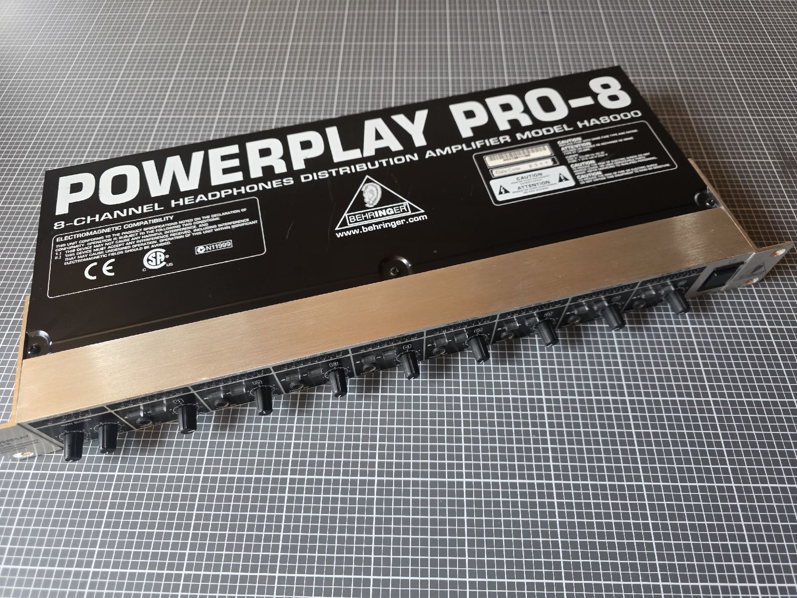 Behringer Amplificatori: Behringer Powerplay Pro 8 Kopfhörerverstärker – Usato da Uerzlikon venduto da Chalb0815