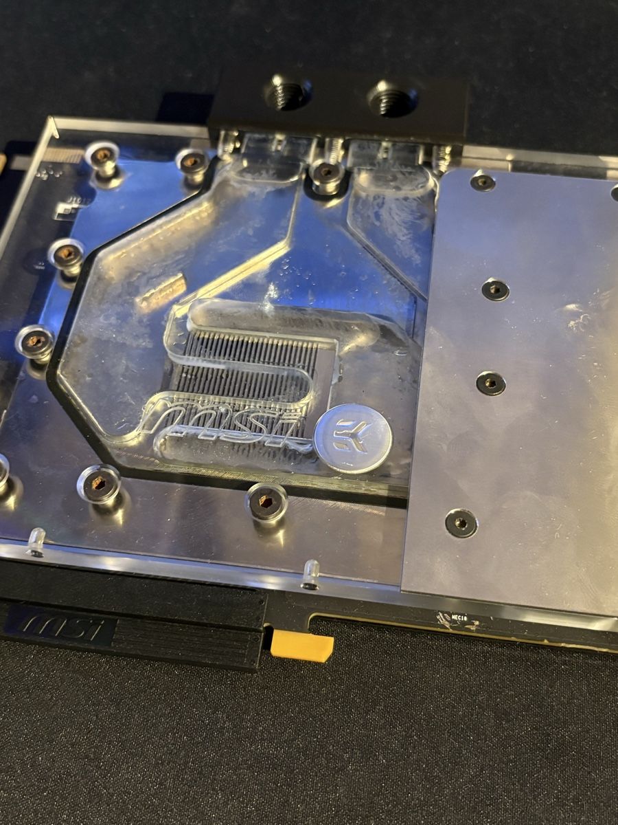 MSI Grafikkarten: MSI GTX 1080 Watercooled Ungetester ab 1.- – Defekt aus Allschwil von leo_lft5 4
