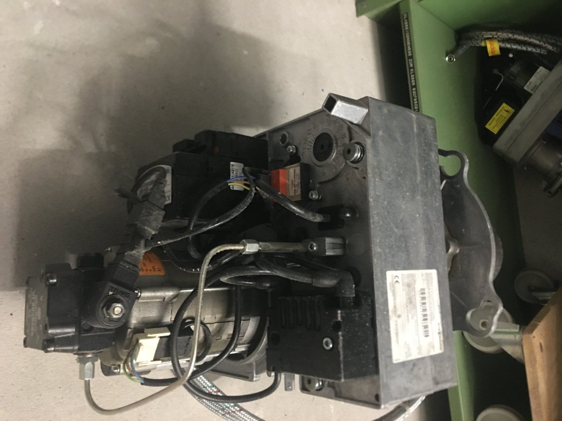 Viessmann Radiatori: Öl-Blaubrenner Viessmann Typ VHG II-2 – Usato da Urdorf venduto da lmlm. 1
