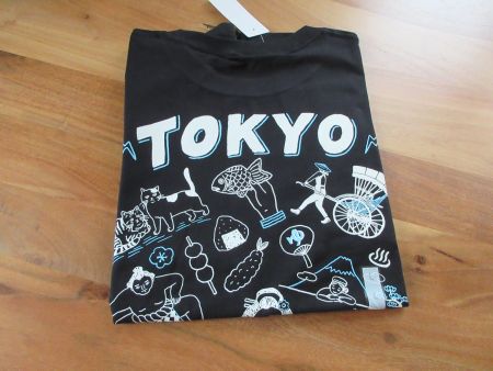 GU graphic Tokyo OMIYAGE T-Shirt New/Japan size:XL!!