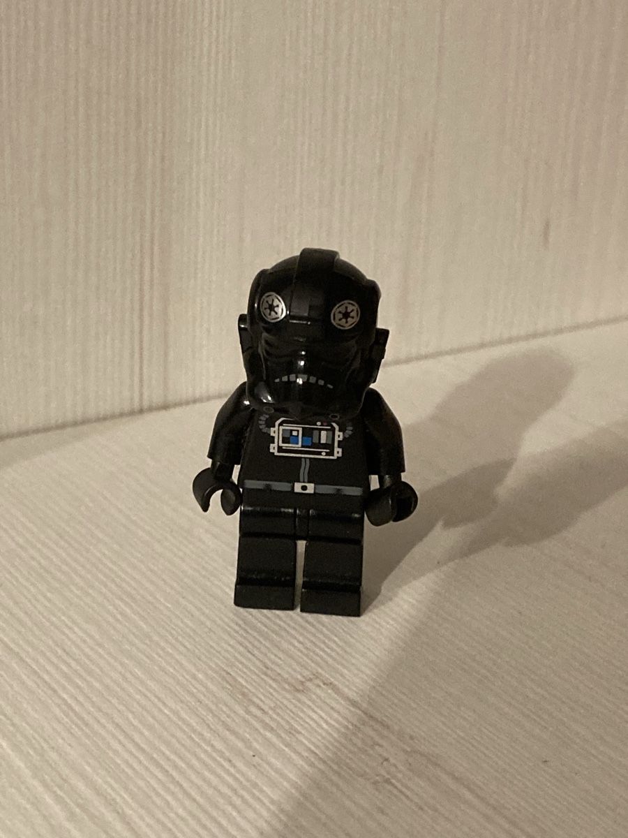 Lego Giocattoli: LEGO Star Wars TIE Fighter Pilot Minifigur – Usato da Schafisheim venduto da mic_79dx